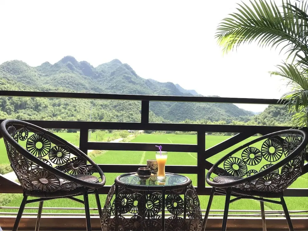 Маи-Чау: JOMO House Mai Chau