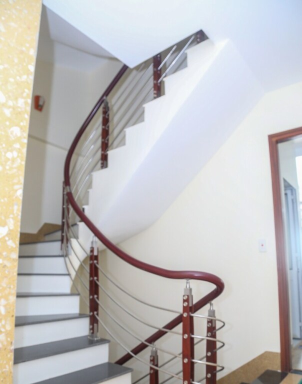 Халонг: Hung Vuong Hotel