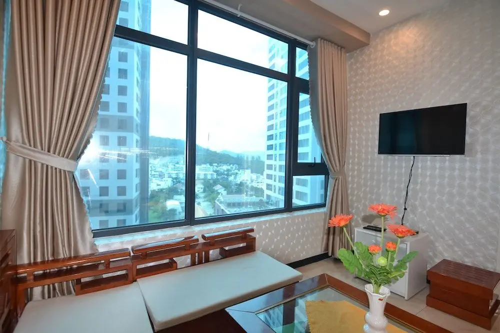 Нячанг: The Crystal Apartment
