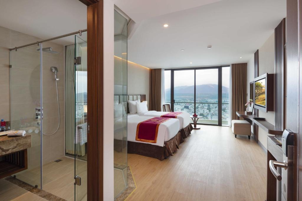 Нячанг: Regalia Gold Hotel