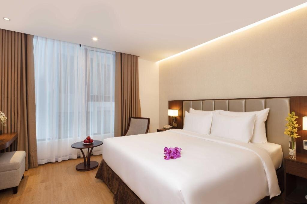 Нячанг: Regalia Gold Hotel