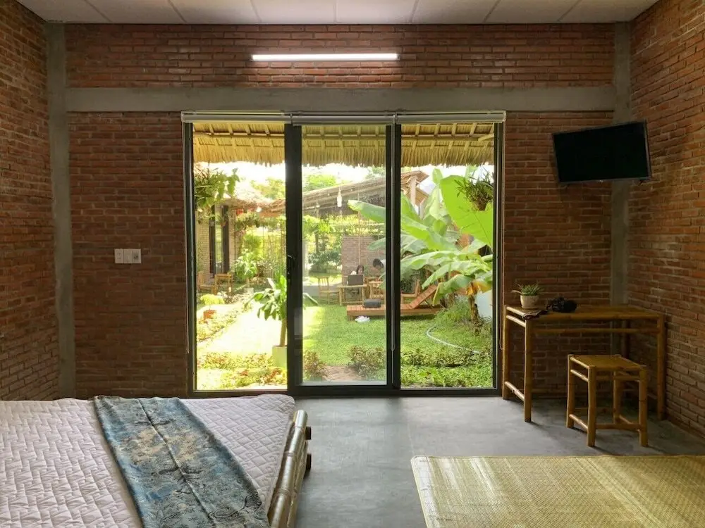 Диенбан: Ba's Garden Beachside Homestay