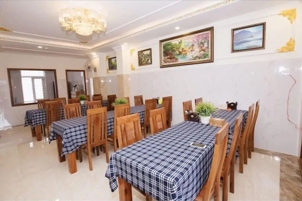 Куинён: Linh Lan Hotel