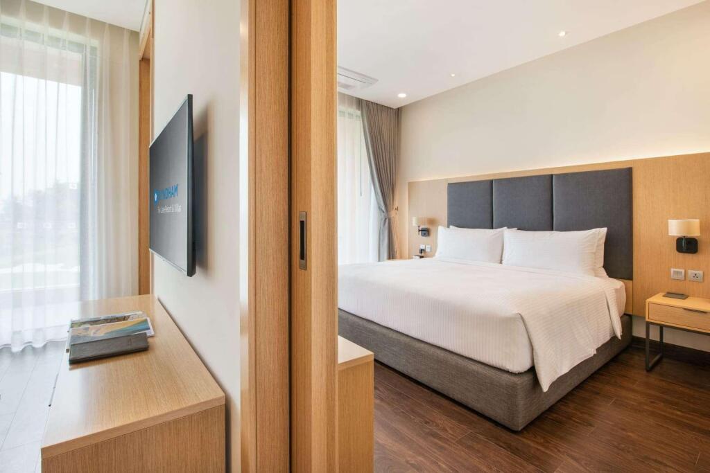 Лыонгшон: Wyndham Sky Lake Resort and Villas