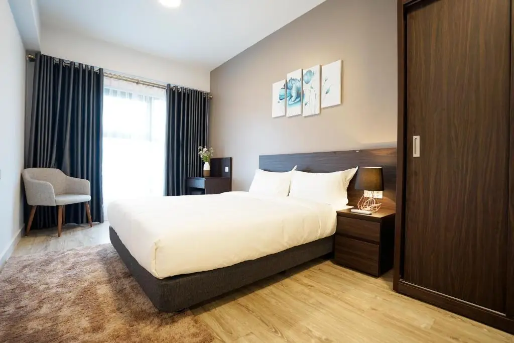Бакнинь: The First Stay Hotel