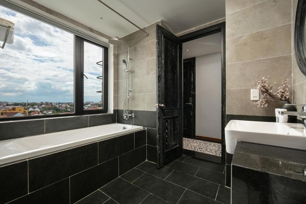 Хойан: Shining Riverside Hoi An Boutique and Spa