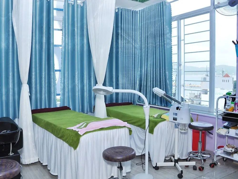 Куинён: Lucky Hotel