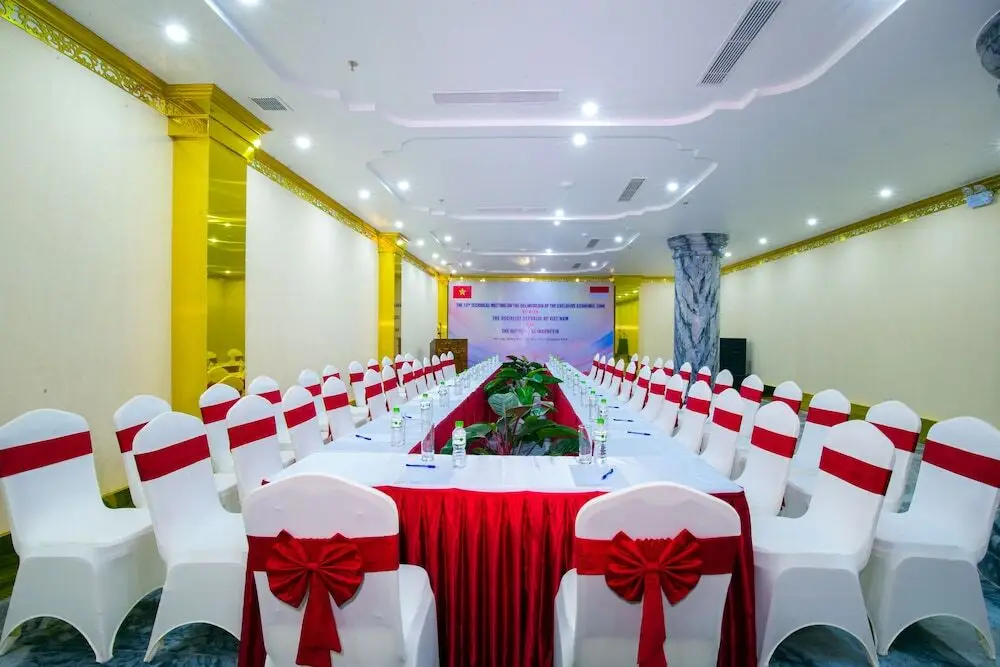 Халонг: Thai Son Luxury Hotel