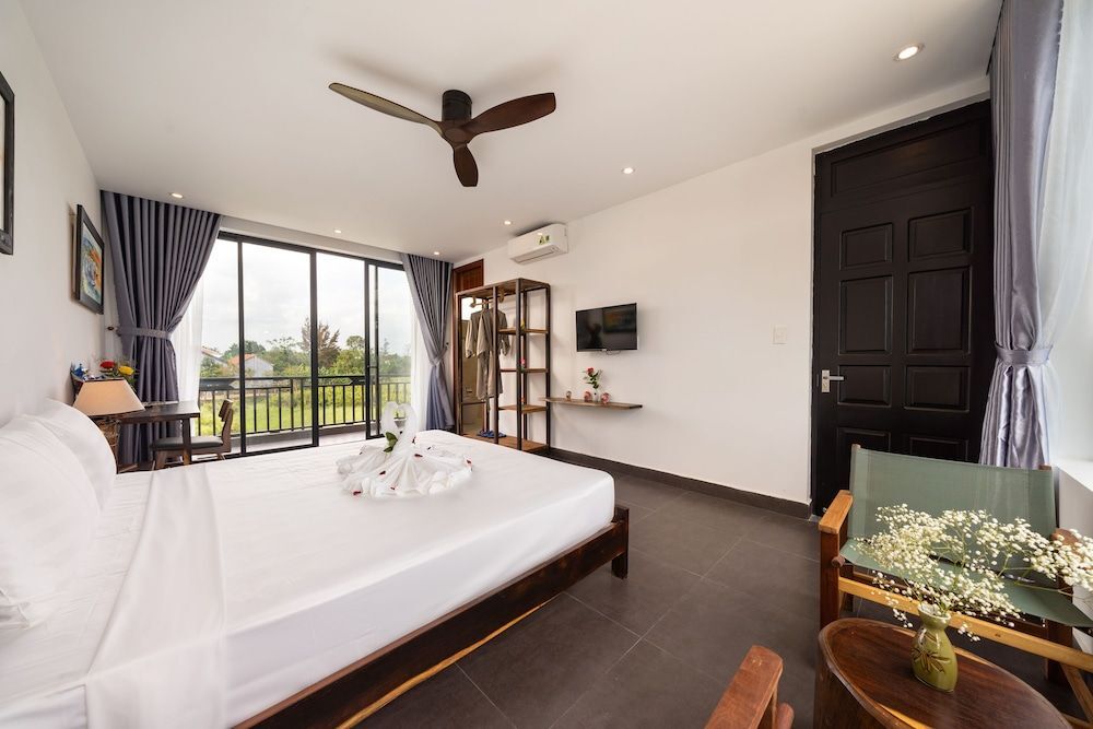 Хойан: Boat House Riverside Homestay