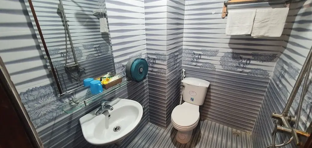 Винь: Hoang Nam Hotel - Cua Lo
