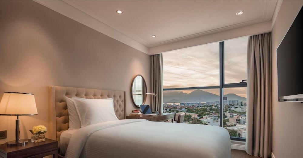Дананг: Gorgeous New Suite Next To Ocean Gym Sauna
