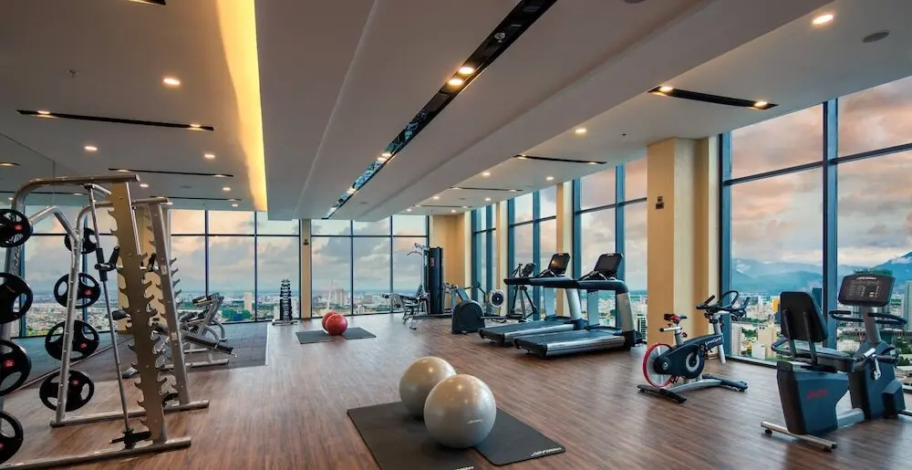Дананг: Gorgeous Apartment Across My Khe Beach