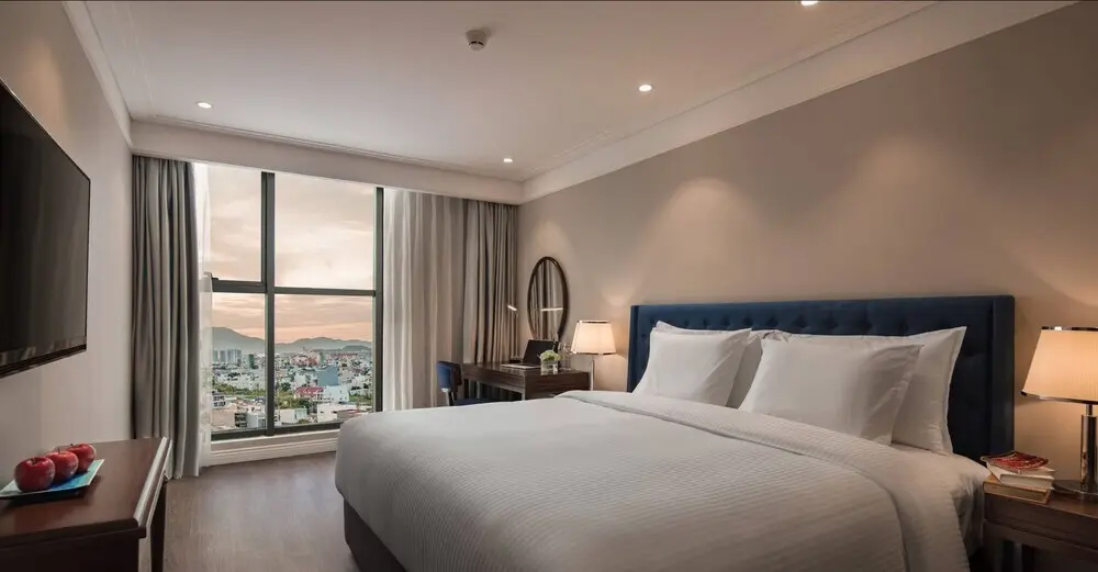 Дананг: Gorgeous Apartment Across My Khe Beach