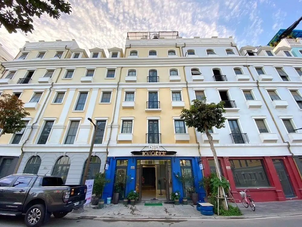 Buu Dien Halong Hotel — фото 1