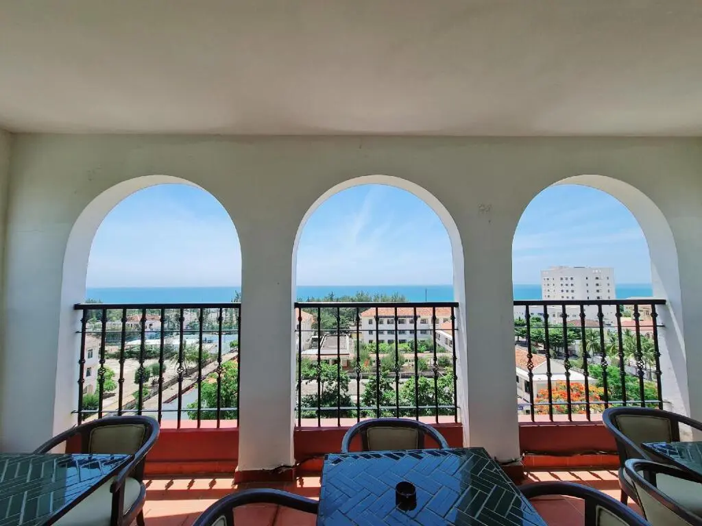Туй-Хоа: Coralina Hotel