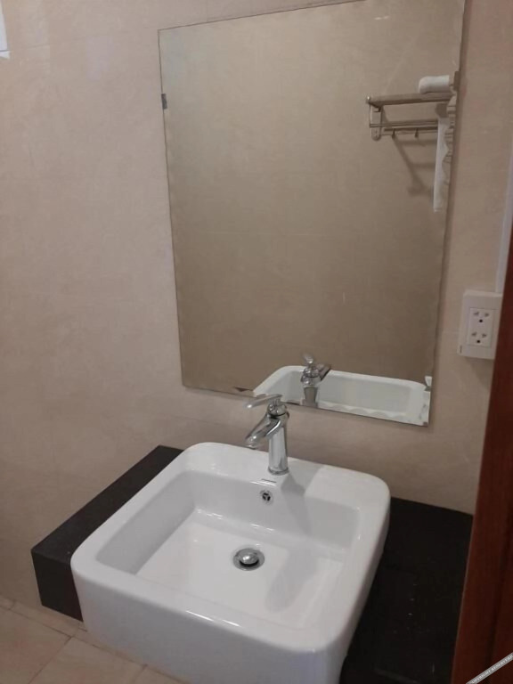 Нгок Куанг: Korinn Pho Yen Hotel II