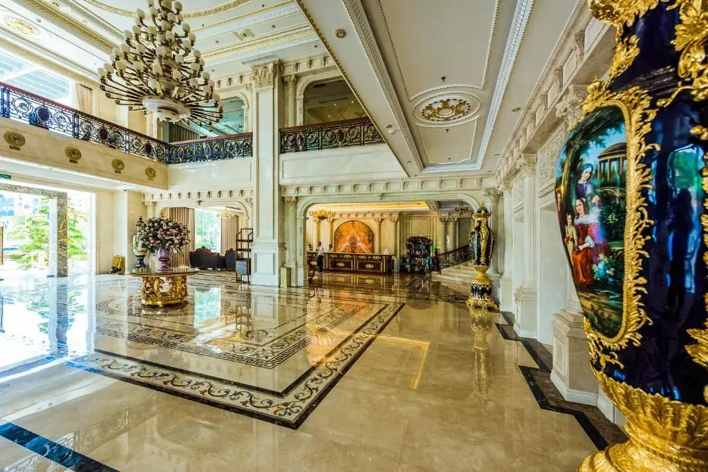 Хайфон: The Shine Hotel