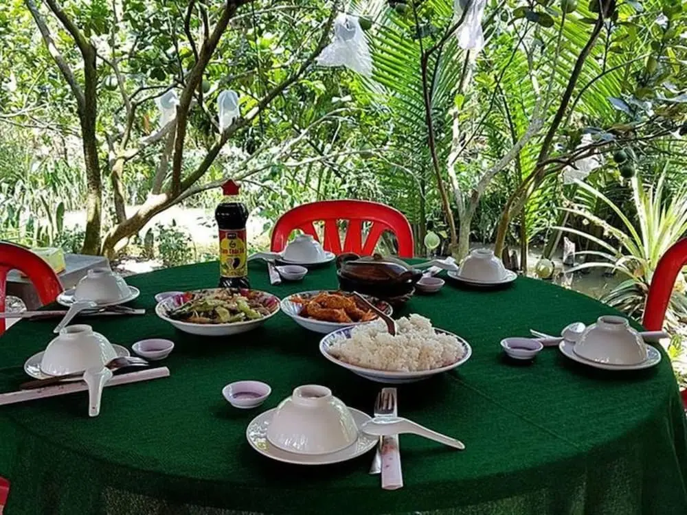 Бенче: Peaceful Homestay in the Middle of Fruit Garden - Rooms With Private Toilets