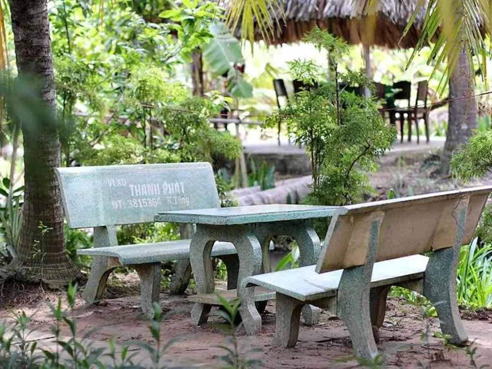 Peaceful Homestay in the Middle of Fruit Garden - Rooms With Private Toilets — фото 1