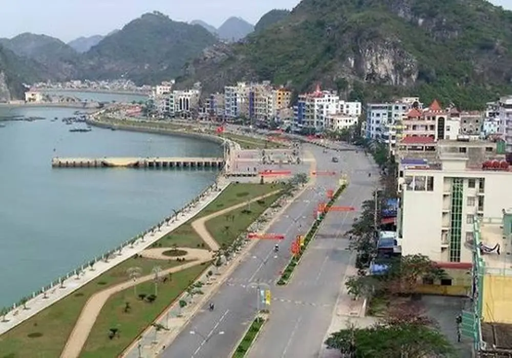 Халонг: Halong Overnight In Cat Ba Island
