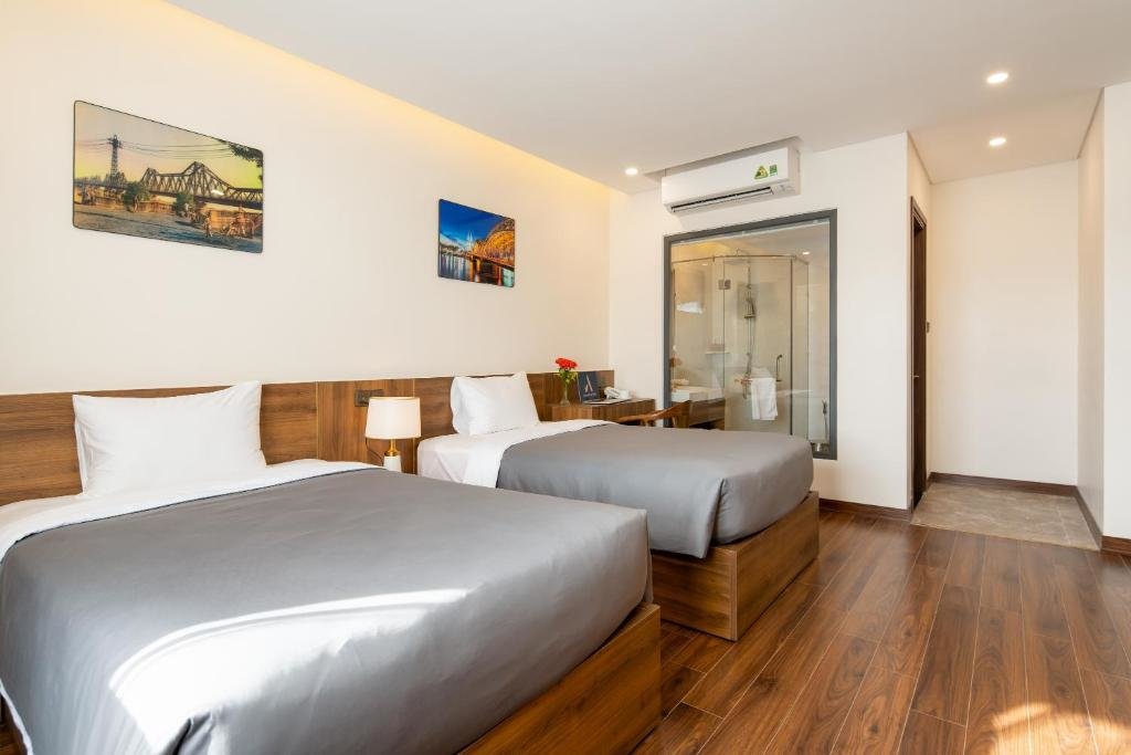 Дананг: Avenis Hotel