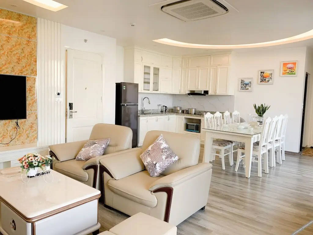 Ханой: Rosy Apartment Nam Trung Yen