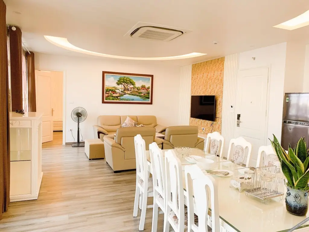 Ханой: Rosy Apartment Nam Trung Yen