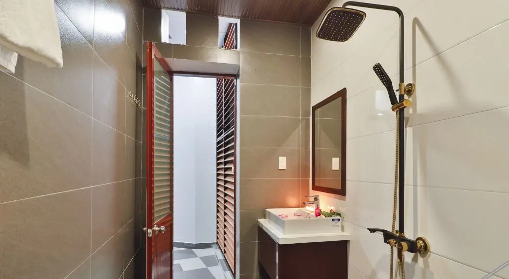 Куинён: NHATUIshare Quy Nhon