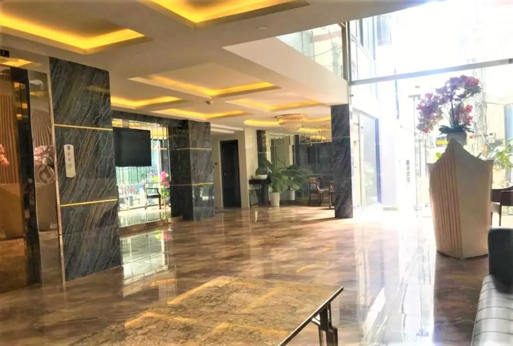 Grand Beach Hotel — фото 1