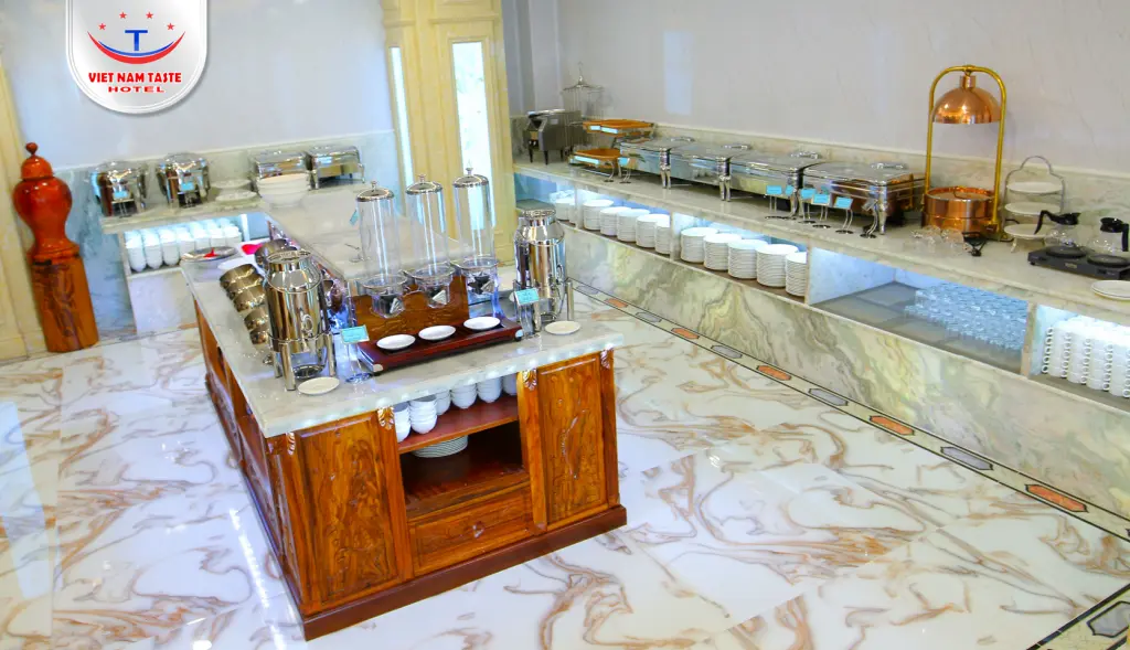Куинён: Vietnam Taste Hotel Quy Nhon - Beachfront