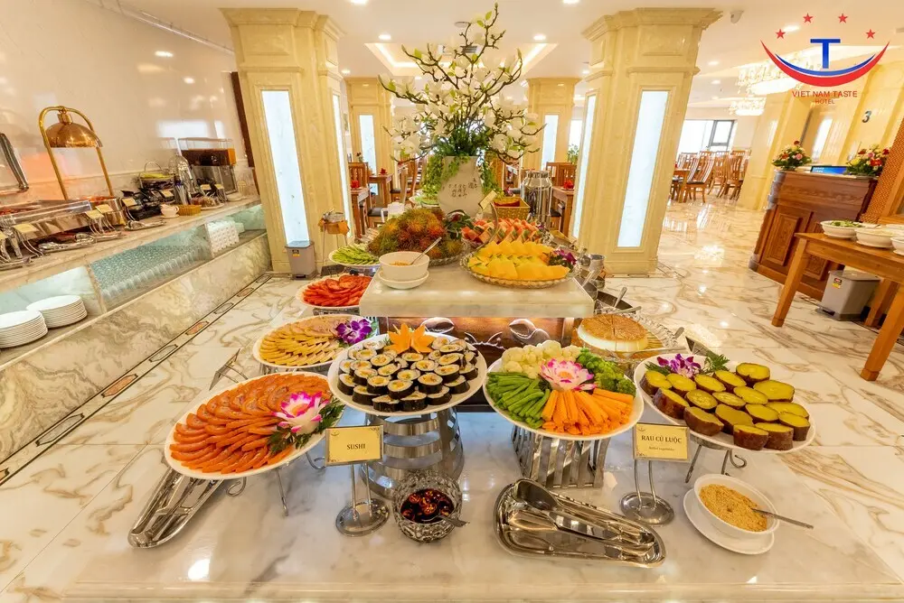 Куинён: Vietnam Taste Hotel Quy Nhon - Beachfront