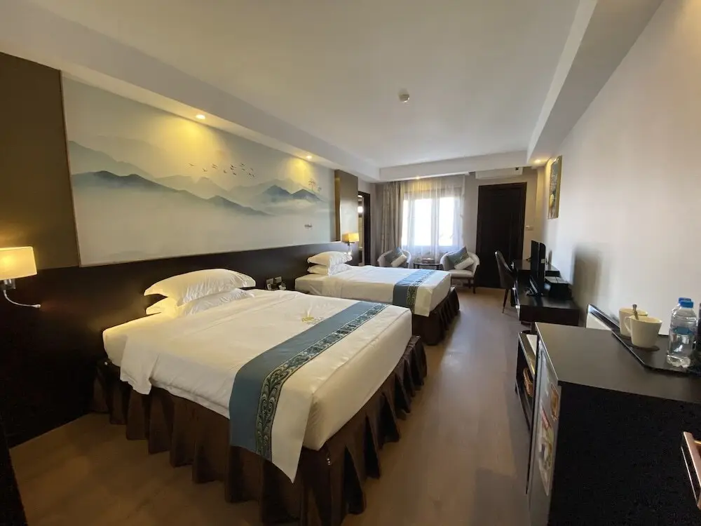 Бакнинь: Amy Dong Do Plaza Hotel