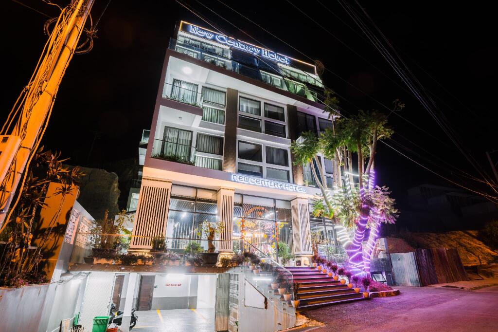 New Century Dalat Hotel — фото 1