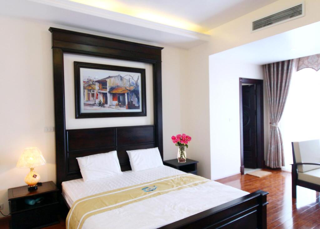 Намдинь: Lakeside 2 Hotel Nam Dinh