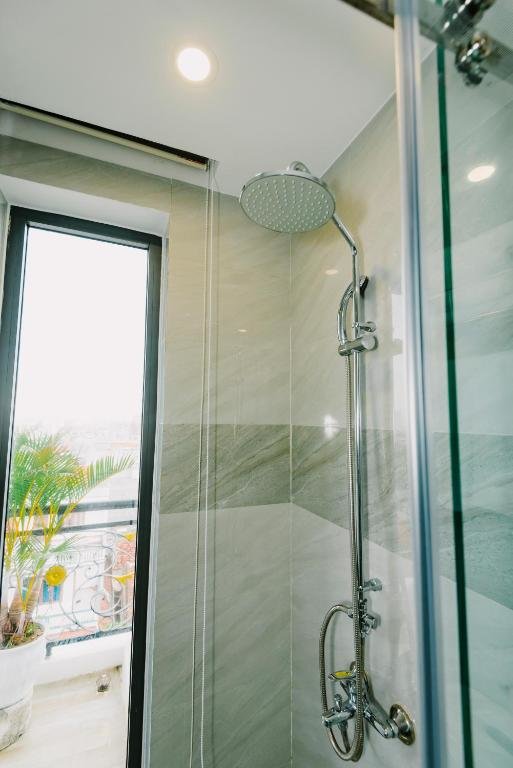 Туй-Хоа: Royal Palms Hotel