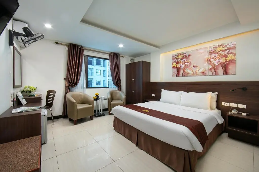 Ханой: RedDoorz Plus Quang Chung Hotel