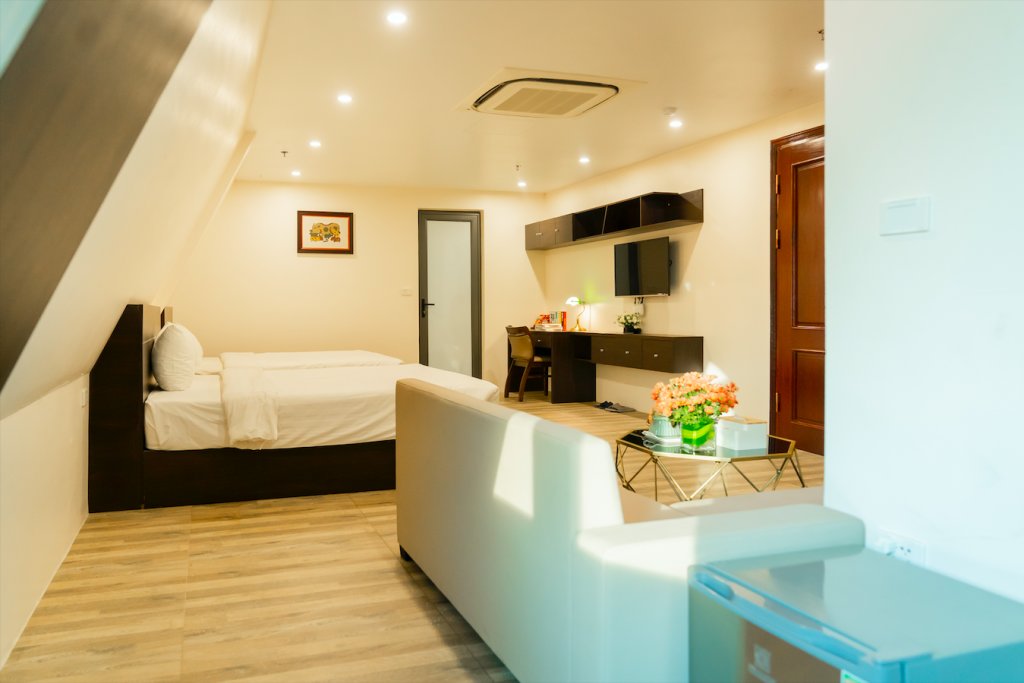 Бакнинь: Rio Hotel