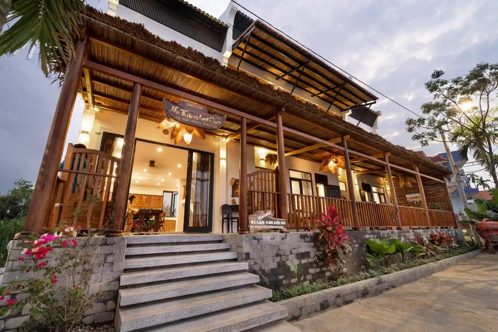 Хойан: The Boat House Riverside Homestay