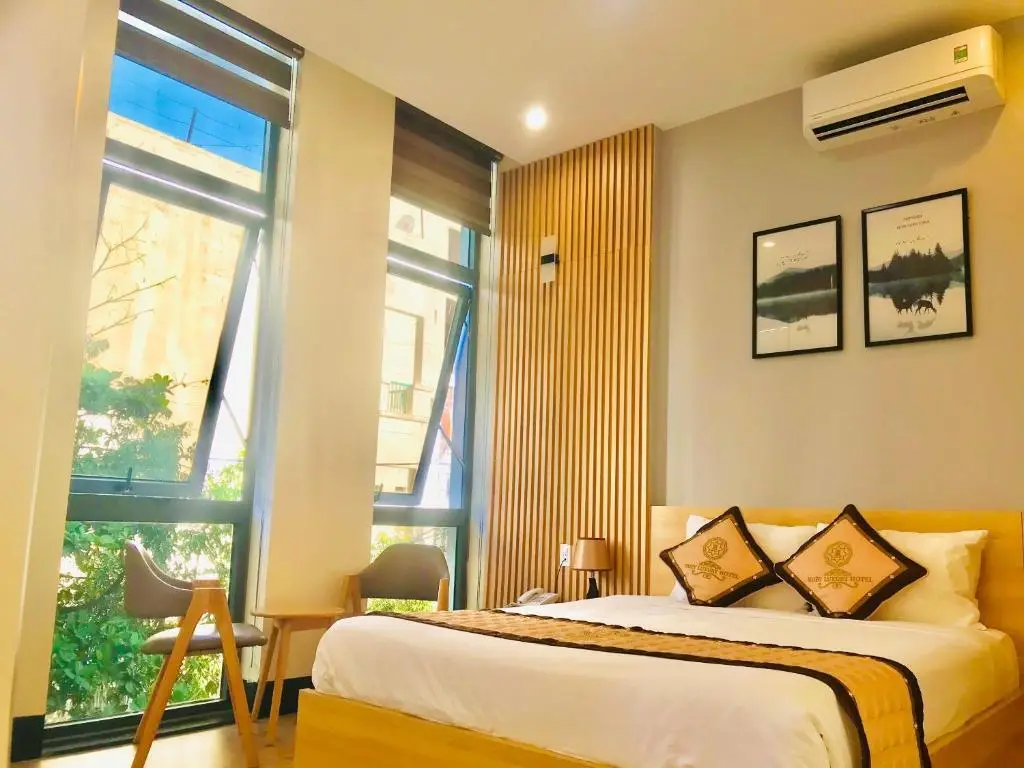 Куинён: Ruby Luxury Hotel
