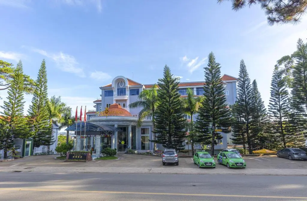 Dragon King Hotel - — фото 1