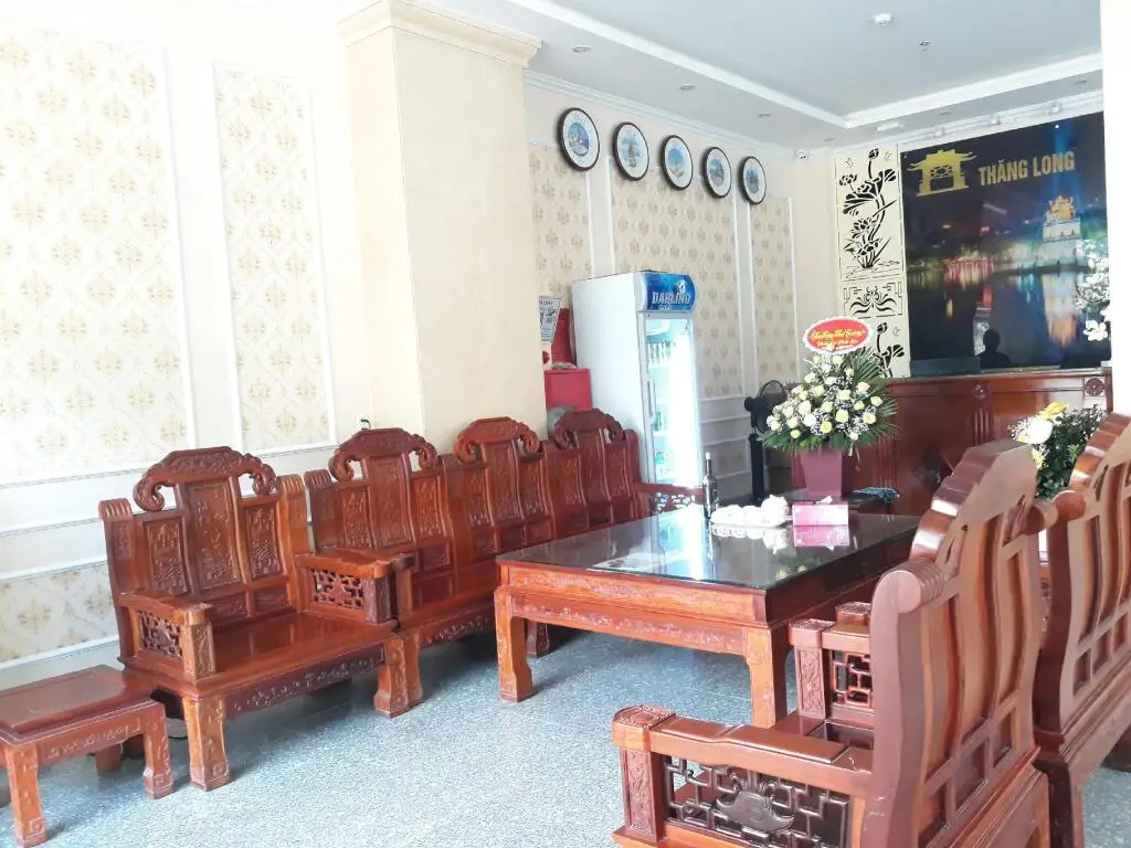 Хаулок: Khach San Thang Long