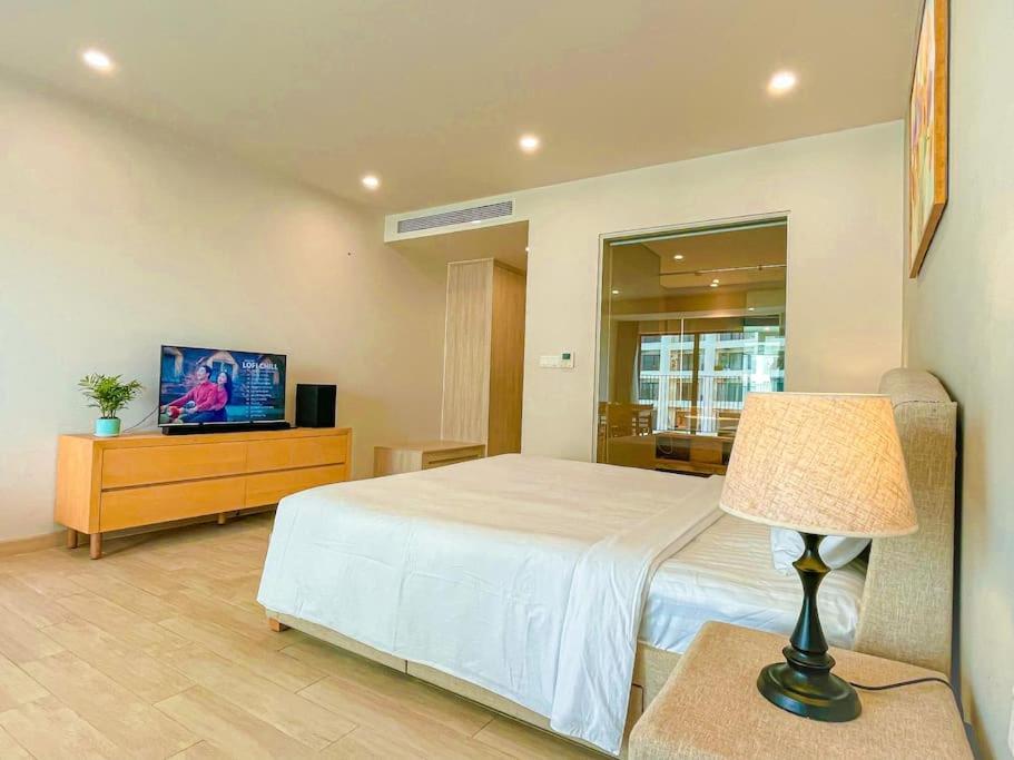 Нячанг: HighSea GoldCoast Superview Apartment