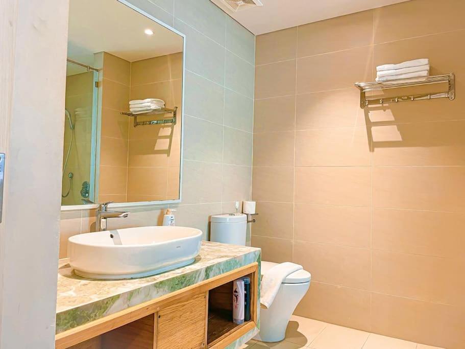 Нячанг: HighSea GoldCoast Superview Apartment
