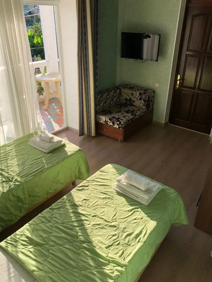 Адлер: Chkalova 30