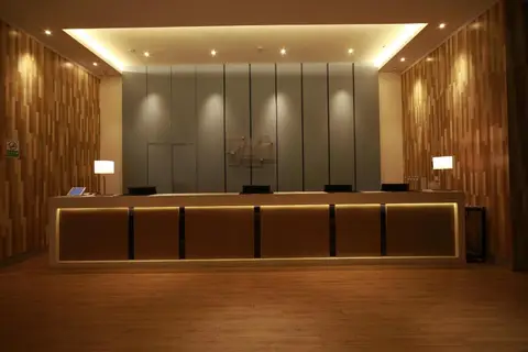 Holiday Inn Express Haikou West Coast by IHG — фото 1