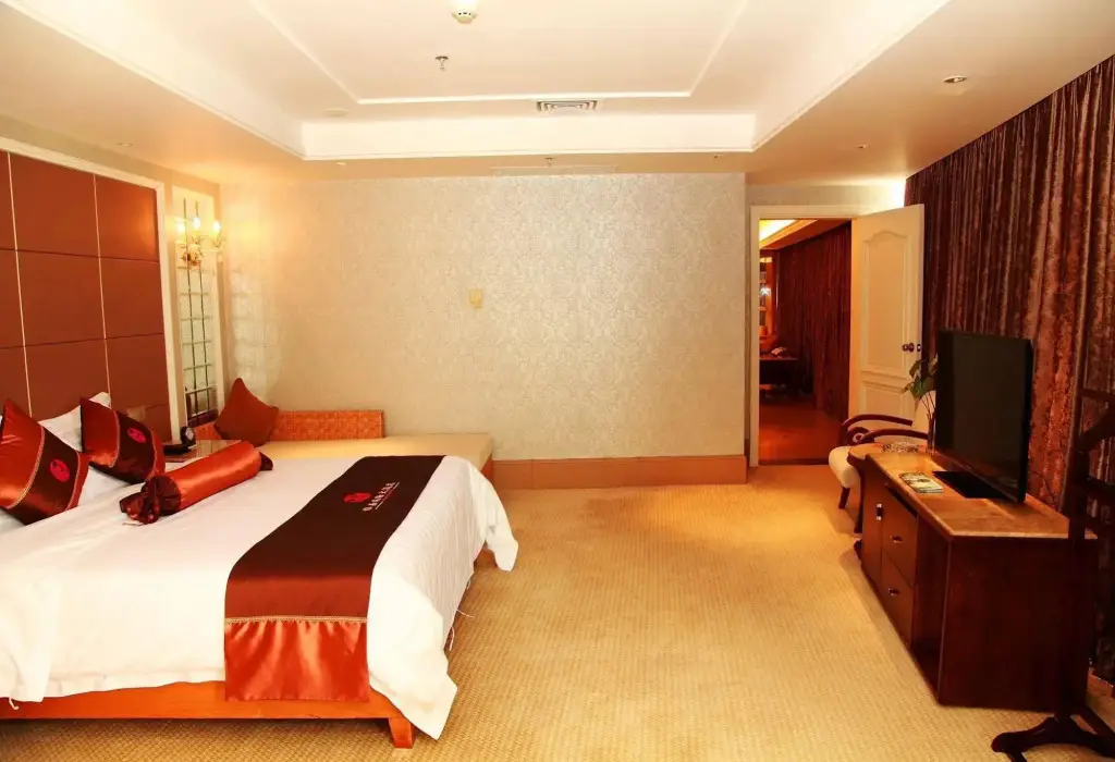 Вэнчен: Waika Hotel