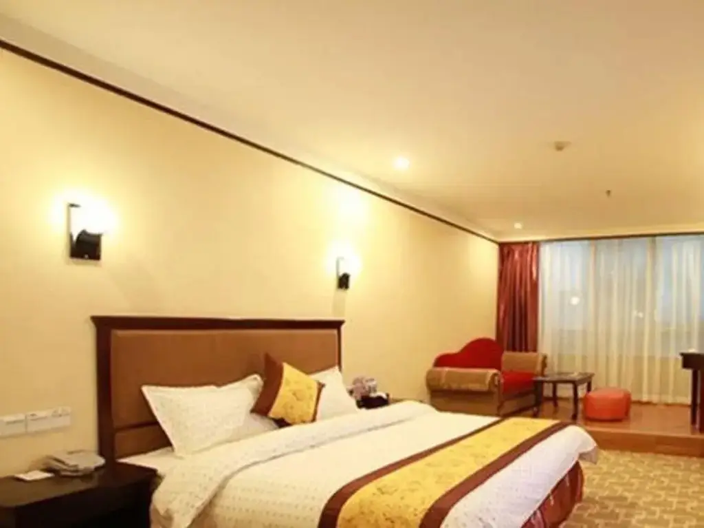 Чжухай: Jin Yu Hotel (Zhuhai Gongbei Port Pedestrian Street)