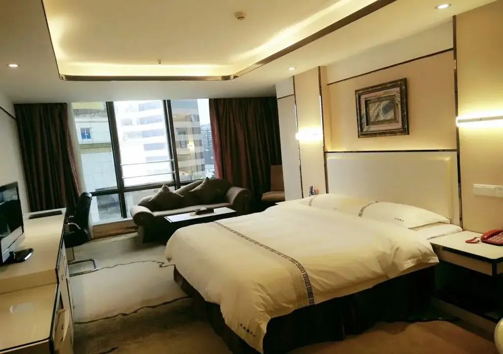 Jin Yu Hotel (Zhuhai Gongbei Port Pedestrian Street) — фото 1
