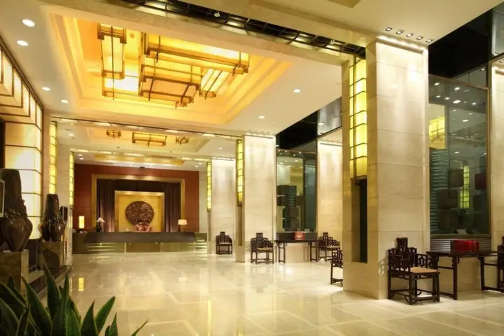 Пекин: Beijing Minzu Hotel