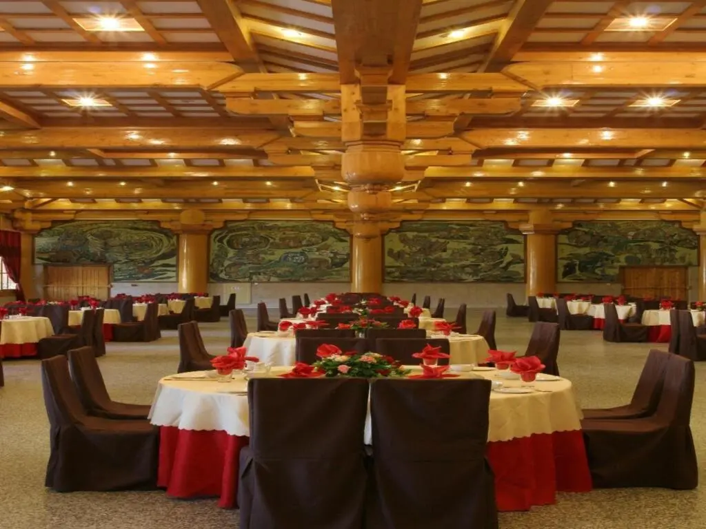Цзюцюань: The Silk Road Dunhuang Hotel
